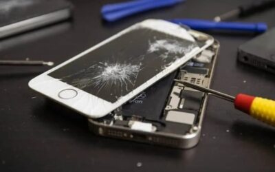 Cracked Screen? Don’t Panic! Your Smartphone Repair Guide